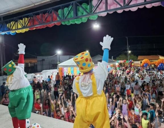 Festa das Crianças reúne multidão em Jardim do Mulato